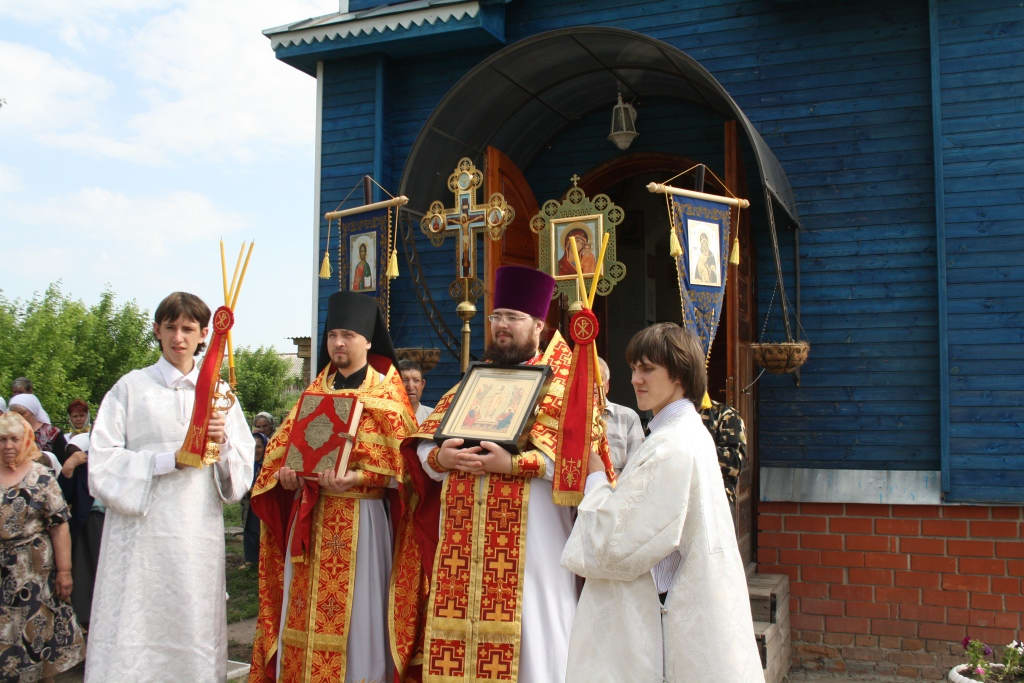 Погода мордовка. Мордовский карай Романовский район Церковь. Погода в Мордовском Карае.