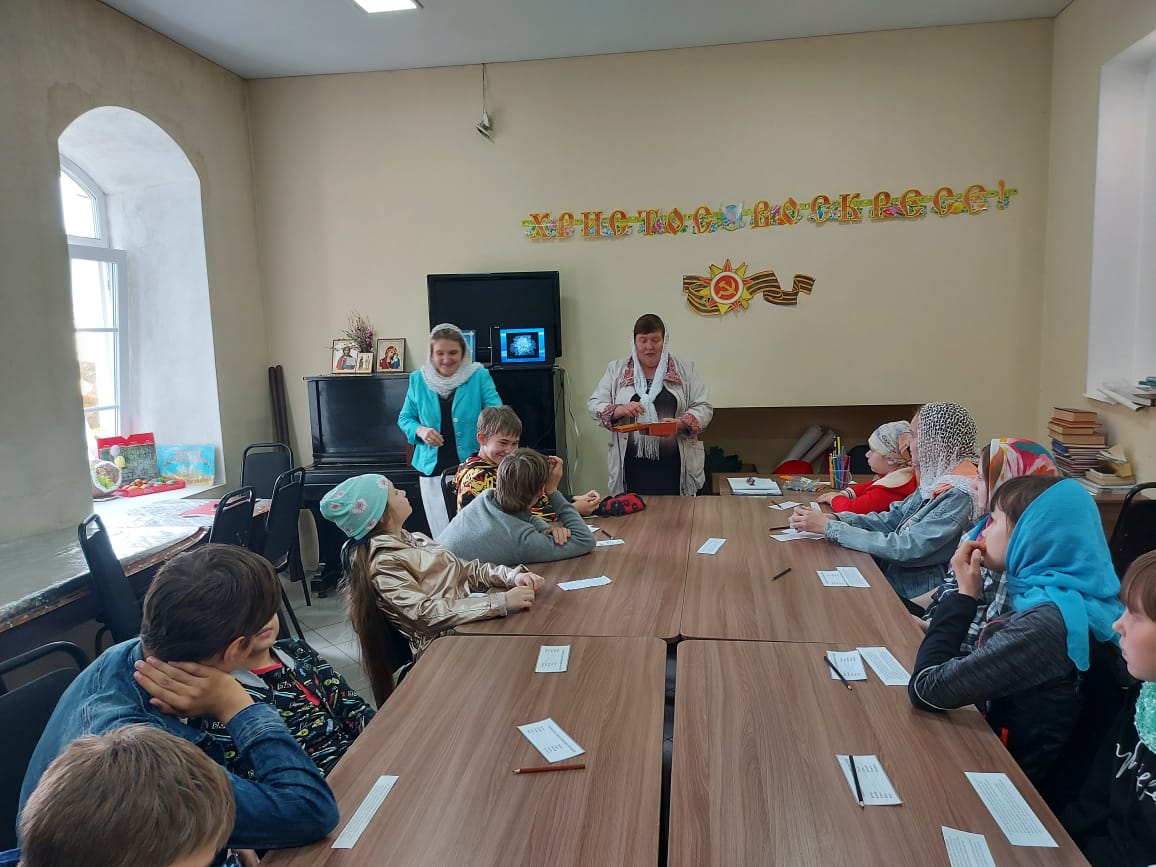 В воскресной школе соборного храма Александра Невского г. Ртищево прошли мероприятия ко Дню славянской письменности