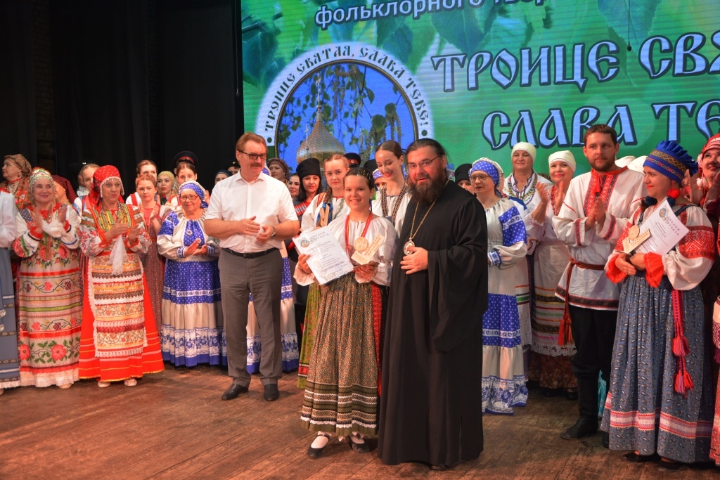 В Балашове прошёл IX Открытый региональный фестиваль «Троице Святая, слава Тебе»