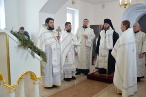 Божественная литургия в храме в честь святителя Василия Великого с. Сергиевка