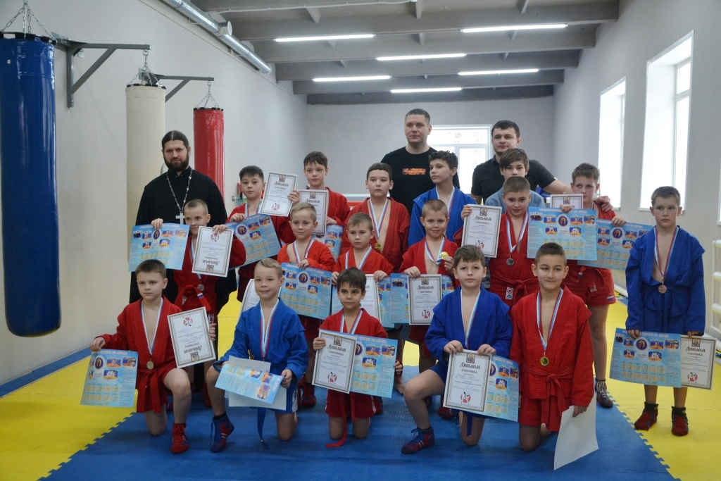 При поддержке Балашовской епархии состоялся юношеский турнир по самбо и дзюдо