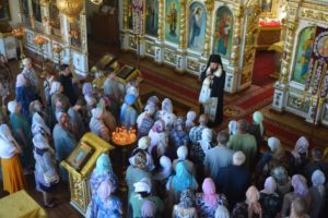 Божественная литургия в кафедральном соборе Архангела Михаила г.Балашова