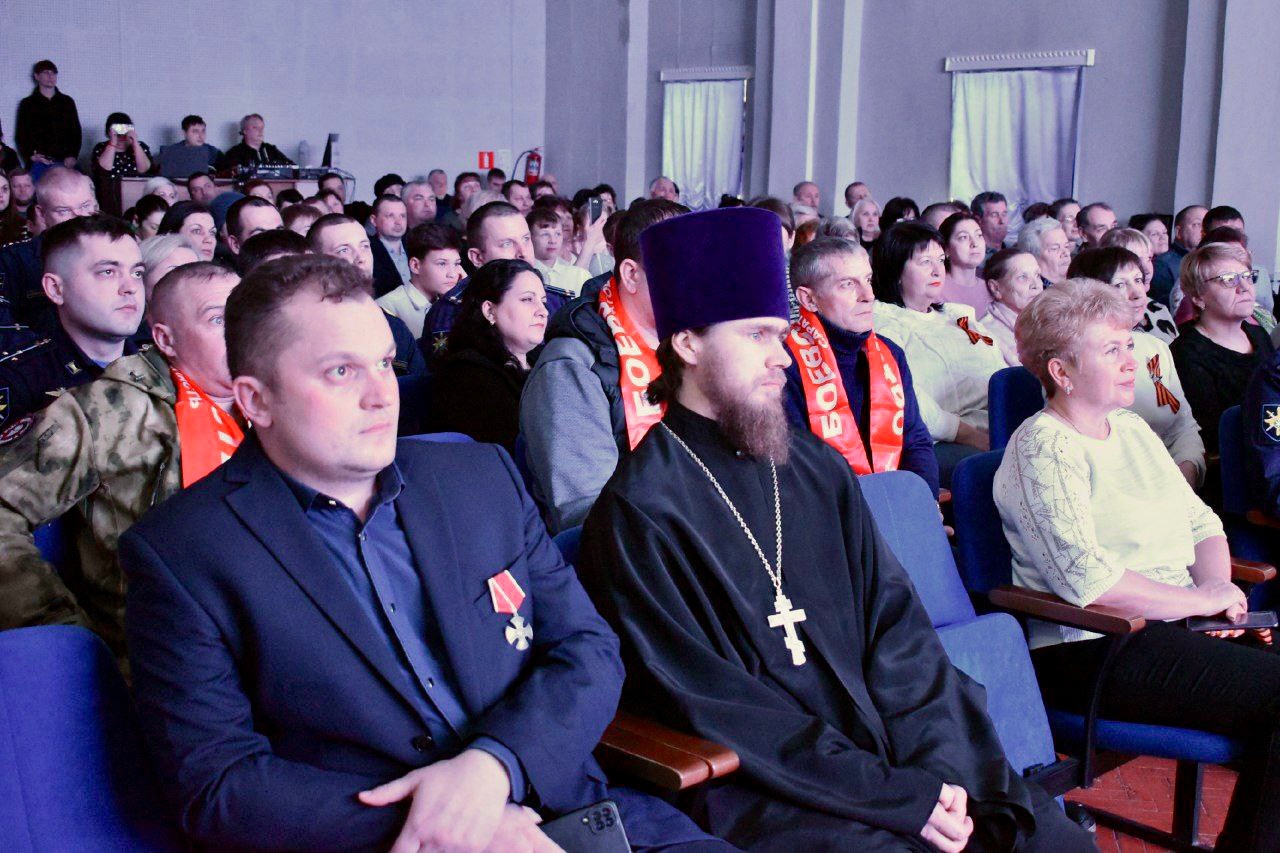 Священник посетил мероприятие, посвящённое Дню защитника Отечества