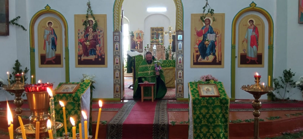 Престольный праздник в одном из старейших храмов Балашовской епархии