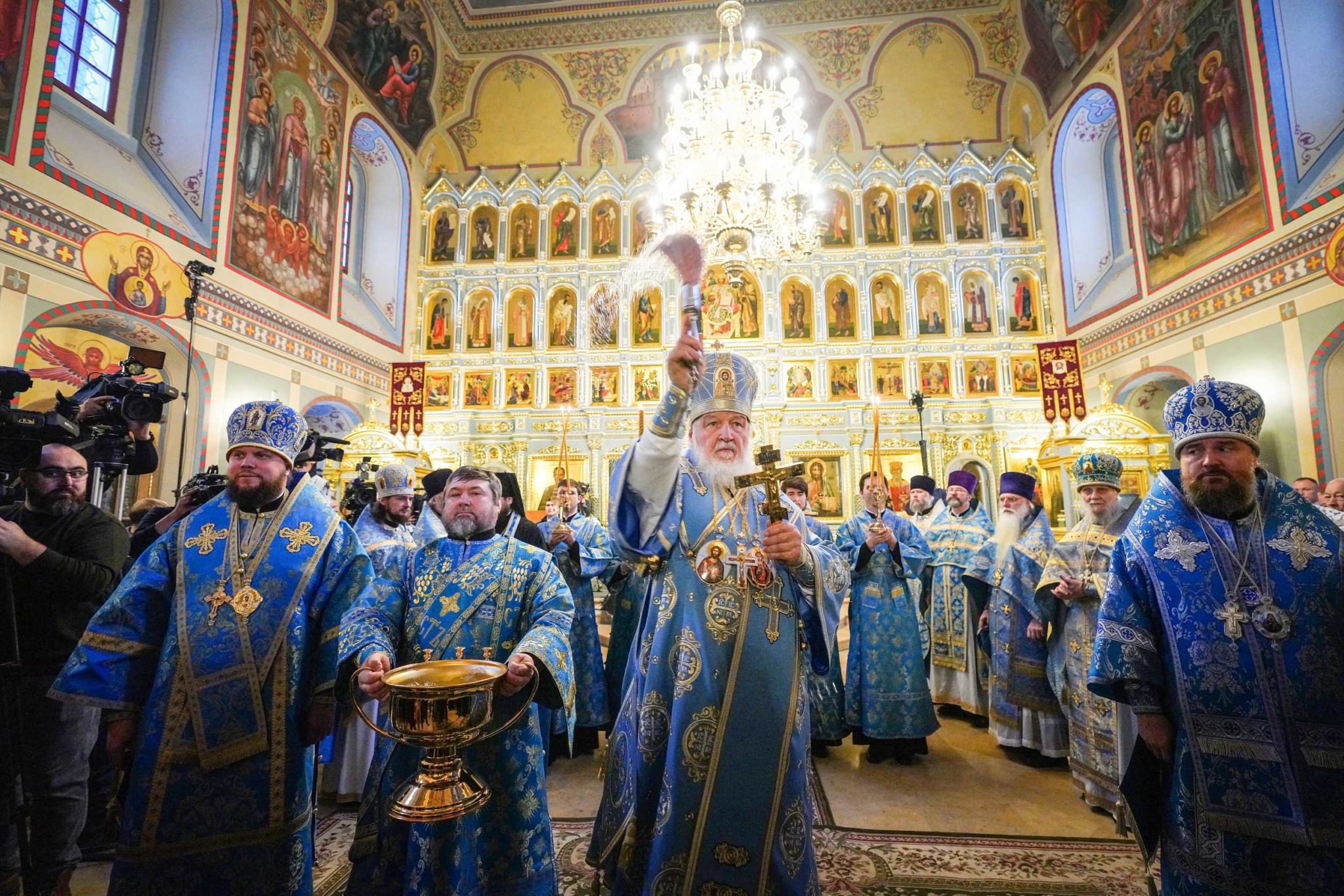 Храм знамения в Кунцево духовенство