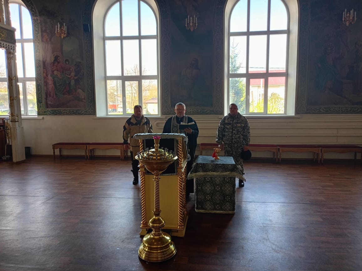 Балашовская епархия передала церковный гуманитарный груз в Луганск