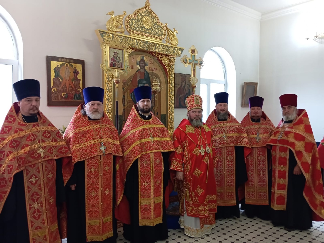 Епископ Тарасий вручил иерархические награды священнослужителям