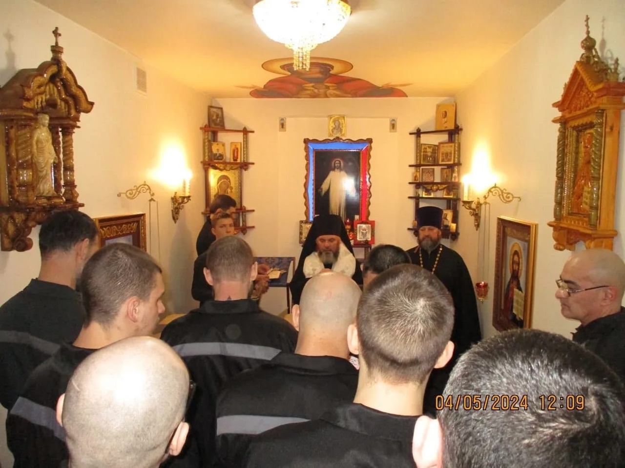 В преддверии праздника Пасхи Епископ Тарасий посетил заключенных