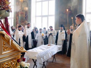 Епископ Тарасий совершил погребение певчей кафедрального собора