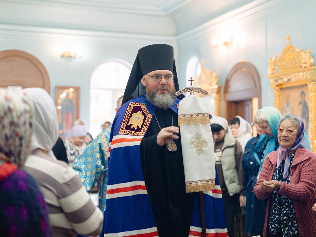 Всенощное бдение в Спасо-Преображенском храме Покровского женского монастыря г. Балашова